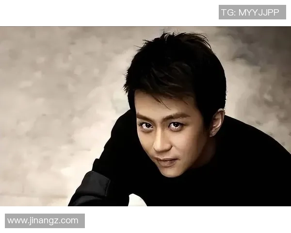 邓超携手足球明星共谱绿茵传奇展现运动魅力与团队精神